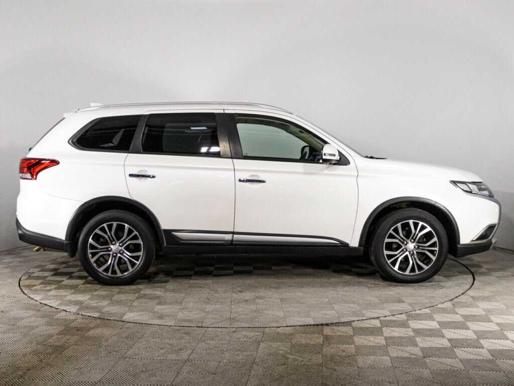 Mitsubishi Outlander, 2018 - фото №4
