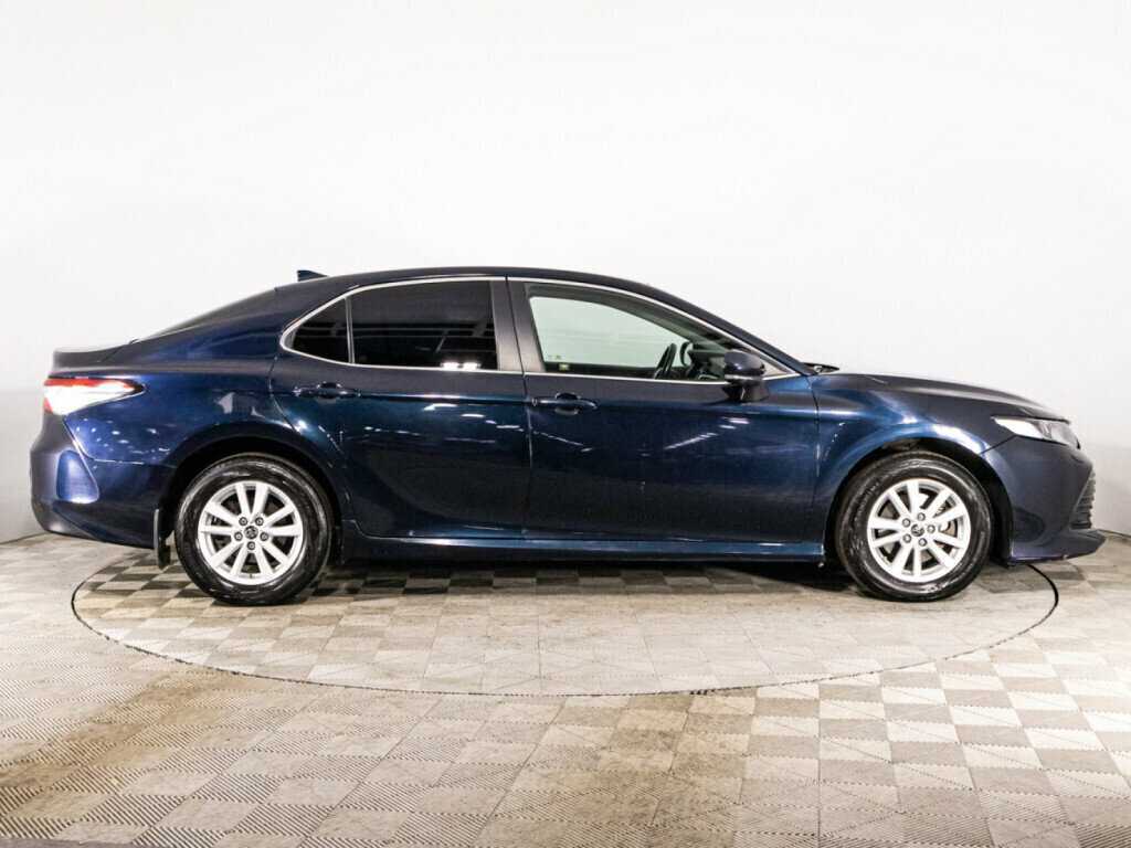 Toyota Camry, 2019 - фото №4
