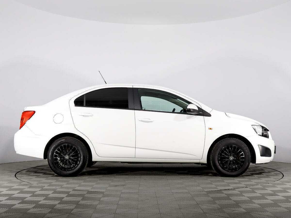 Chevrolet Aveo, 2012 - фото №4