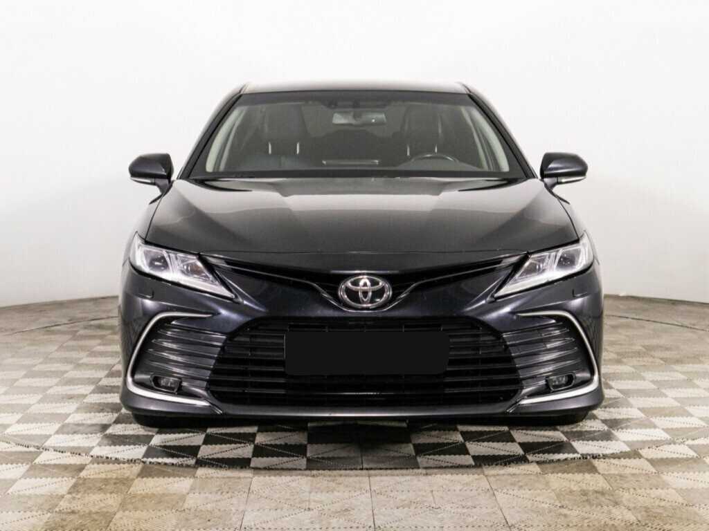 Toyota Camry, 2021 - фото №2