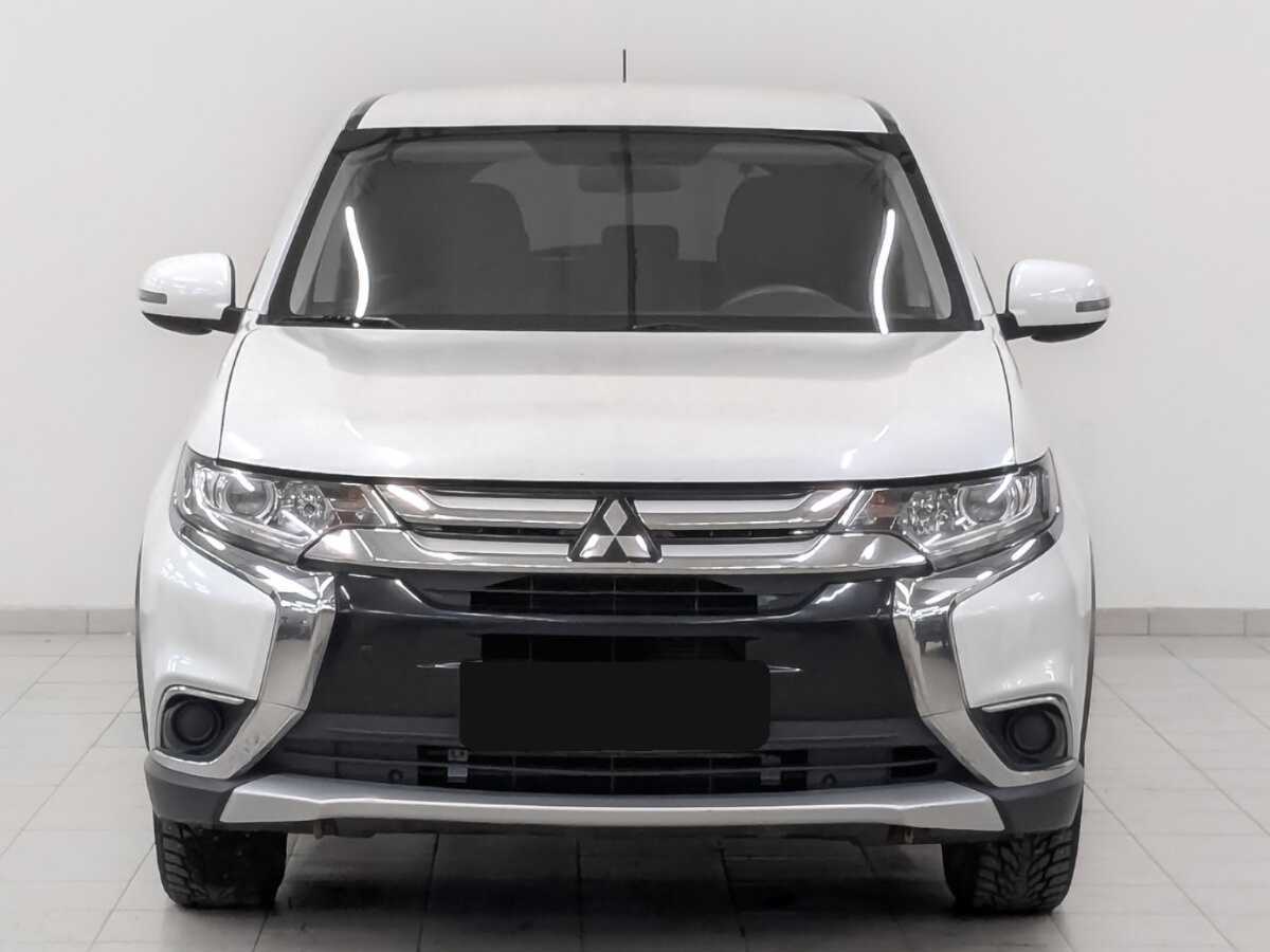 Mitsubishi Outlander, 2015 - фото №2