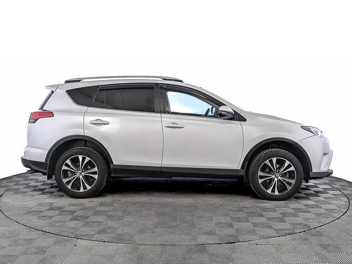 Toyota RAV4, 2018 - фото №4