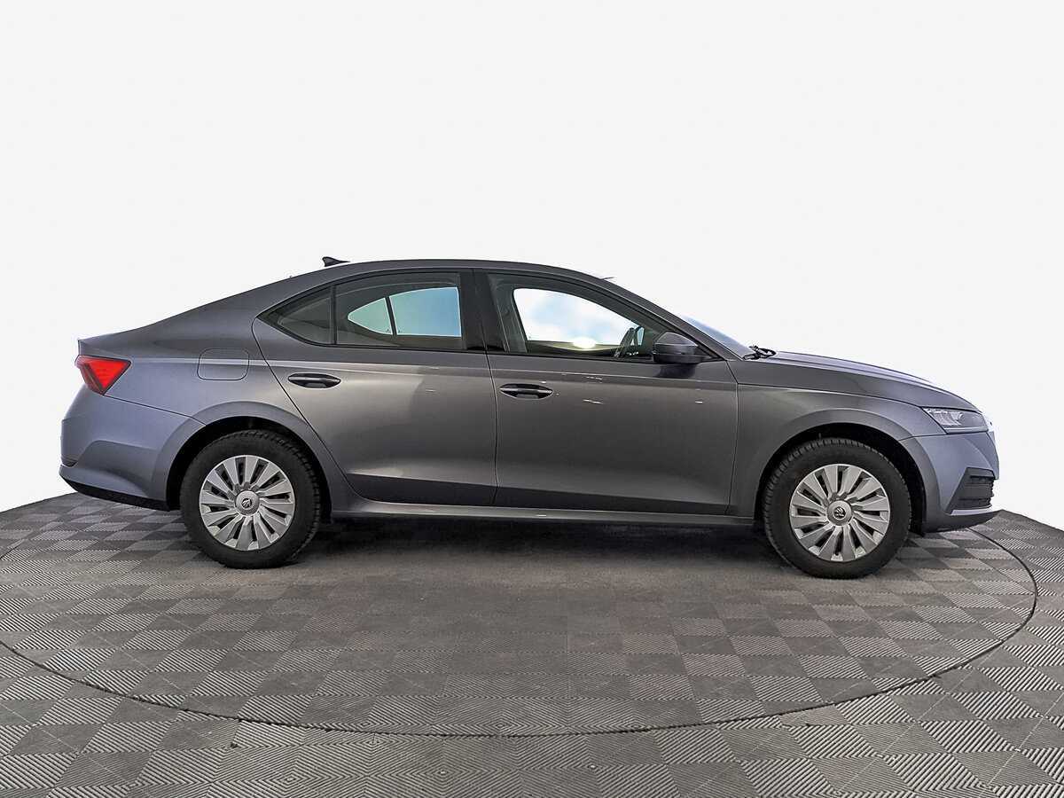 Skoda Octavia, 2021 - фото №4