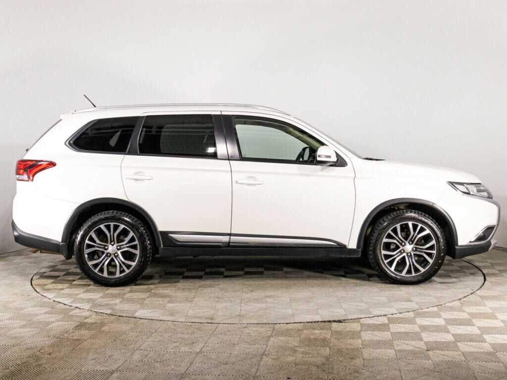 Mitsubishi Outlander, 2016 - фото №4