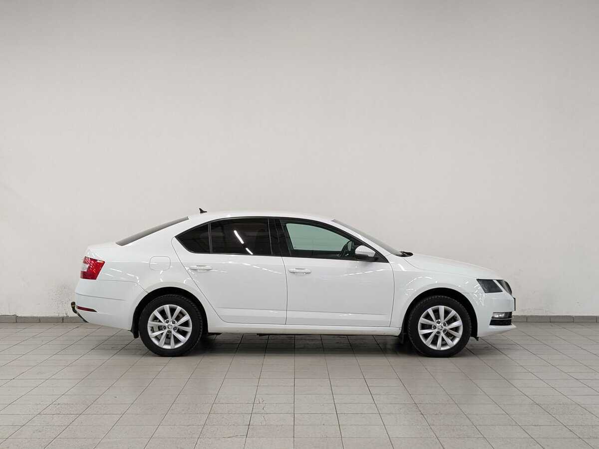Skoda Octavia, 2017 - фото №4