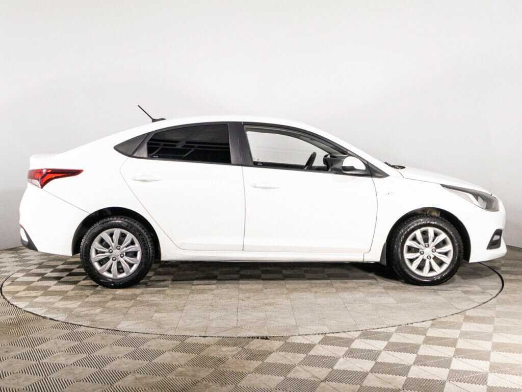 Hyundai Solaris, 2019 - фото №4
