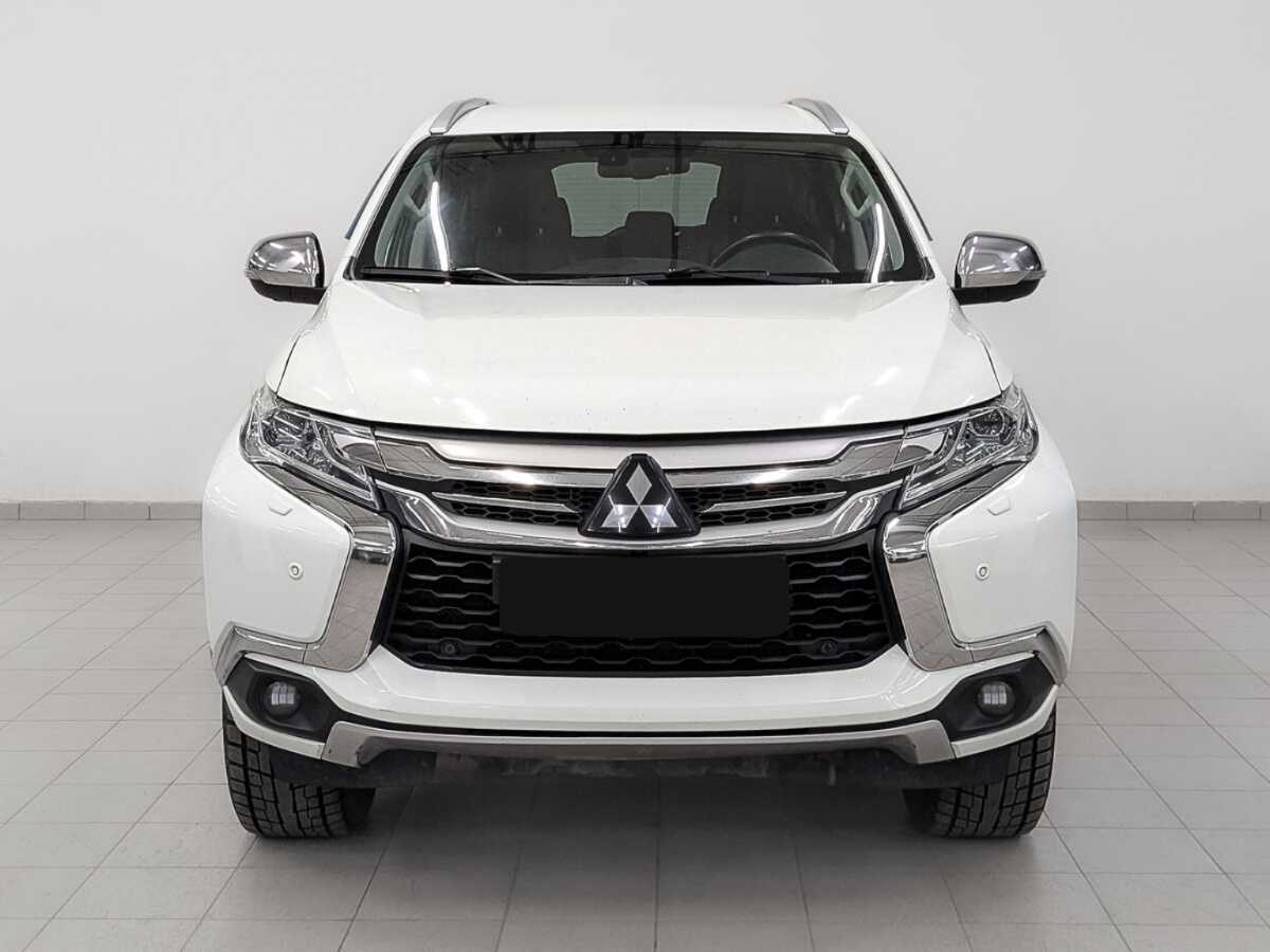 Mitsubishi Pajero Sport, 2017 - фото №2