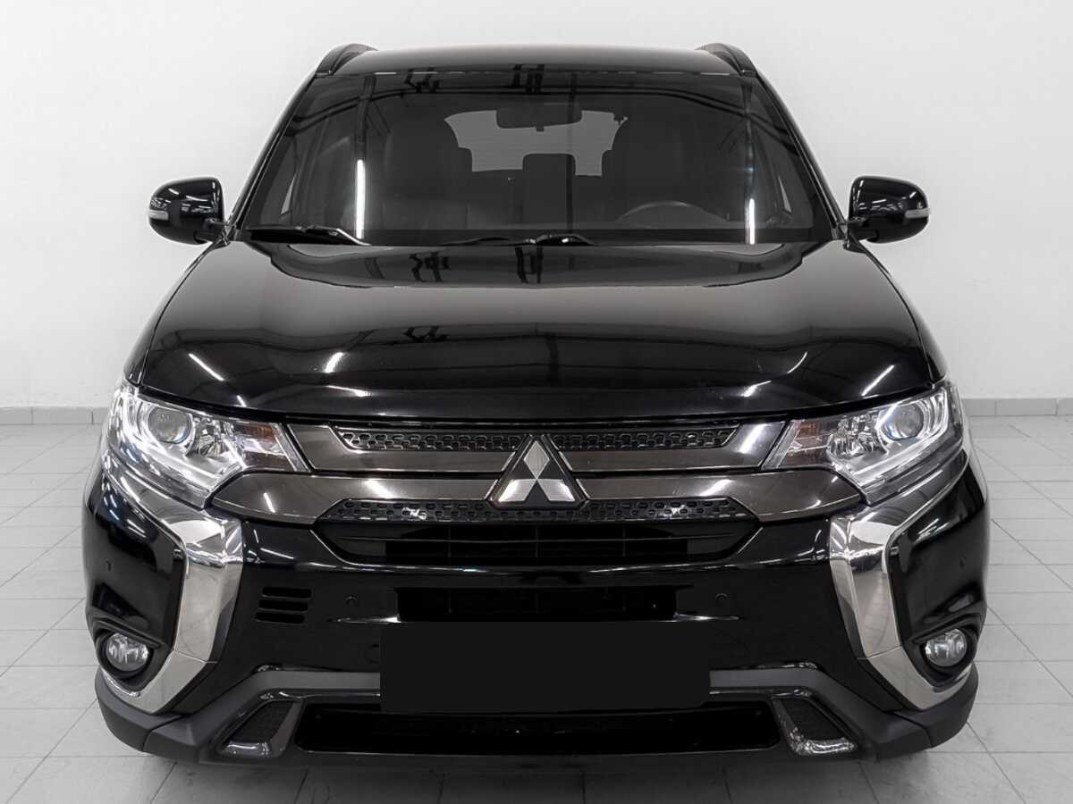 Mitsubishi Outlander, 2021 - фото №2