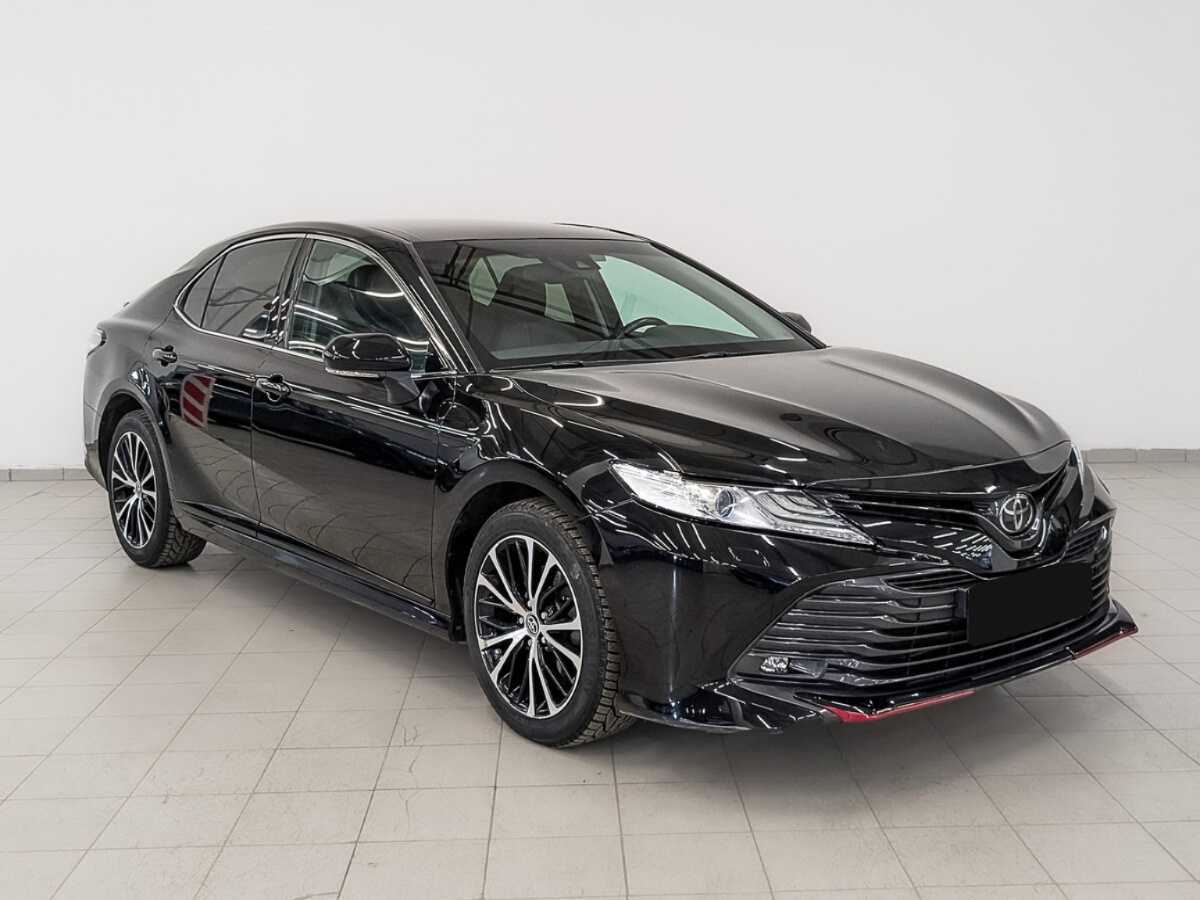 Toyota Camry, 2020 - фото №3