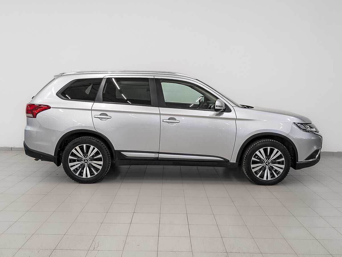 Mitsubishi Outlander, 2020 - фото №4