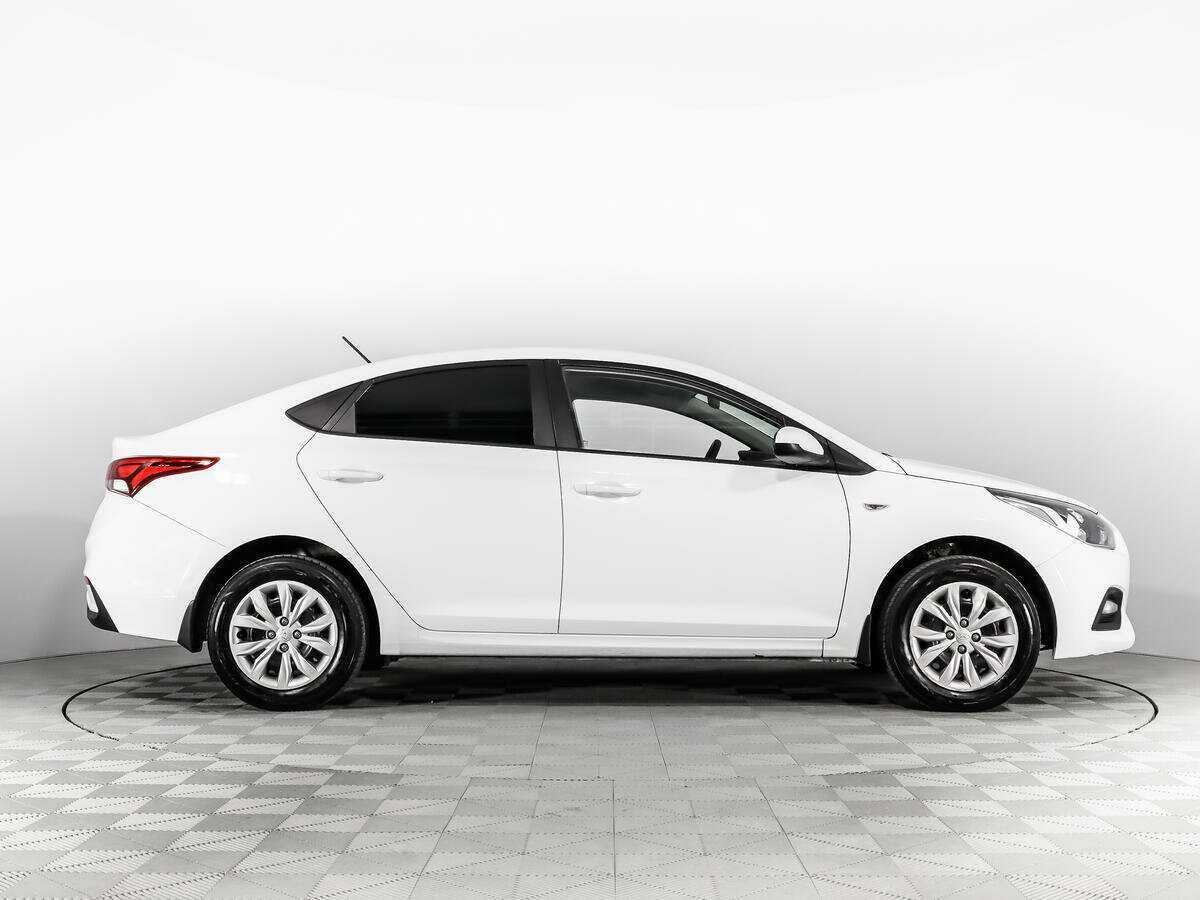 Hyundai Solaris, 2018 - фото №4