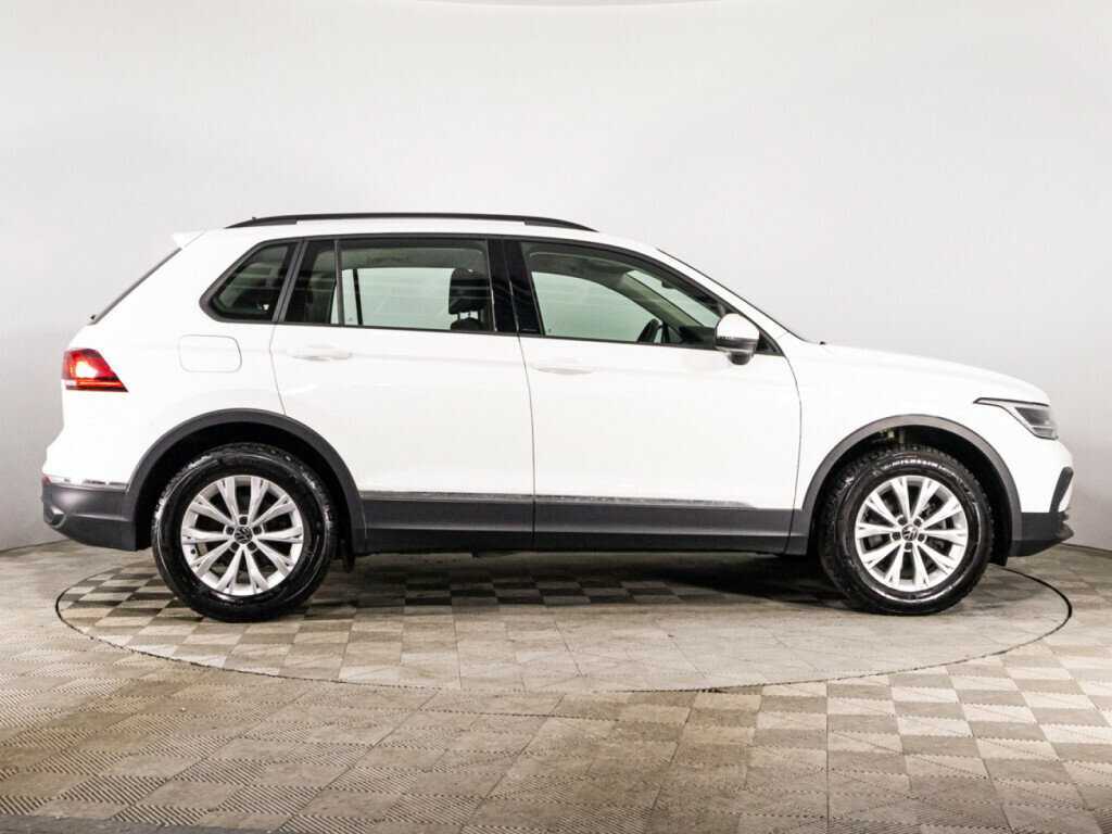 Volkswagen Tiguan, 2021 - фото №4