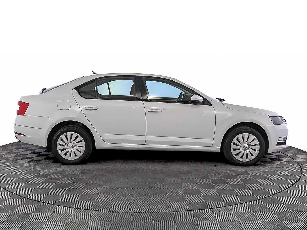 Skoda Octavia, 2019 - фото №4
