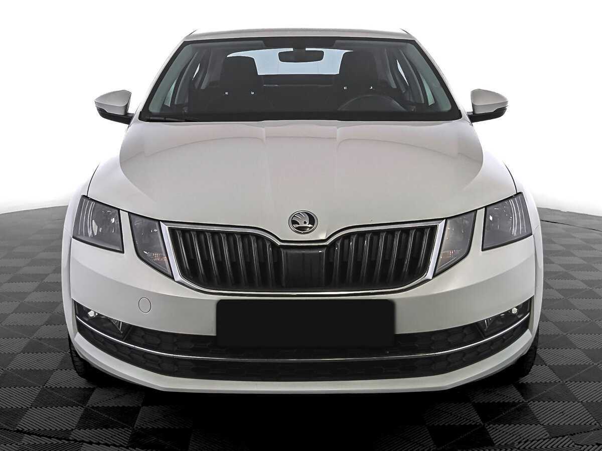 Skoda Octavia, 2018 - фото №2