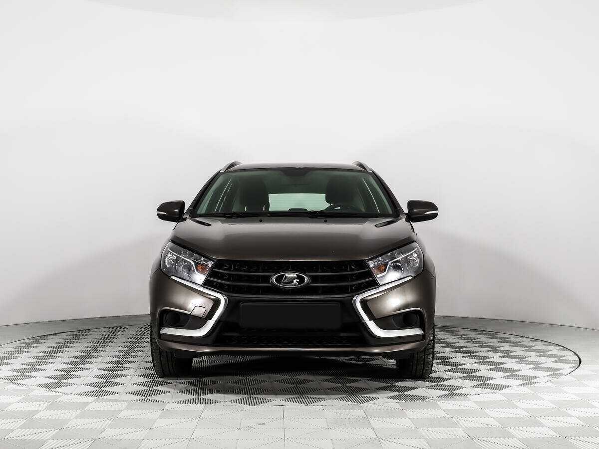 Lada (ВАЗ) Vesta SW, 2019 - фото №2