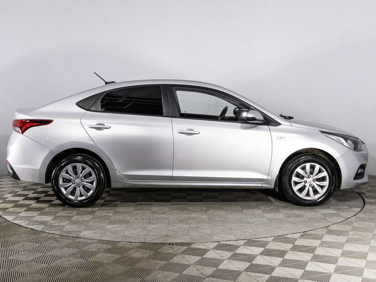 Hyundai Solaris, 2019 - фото №4
