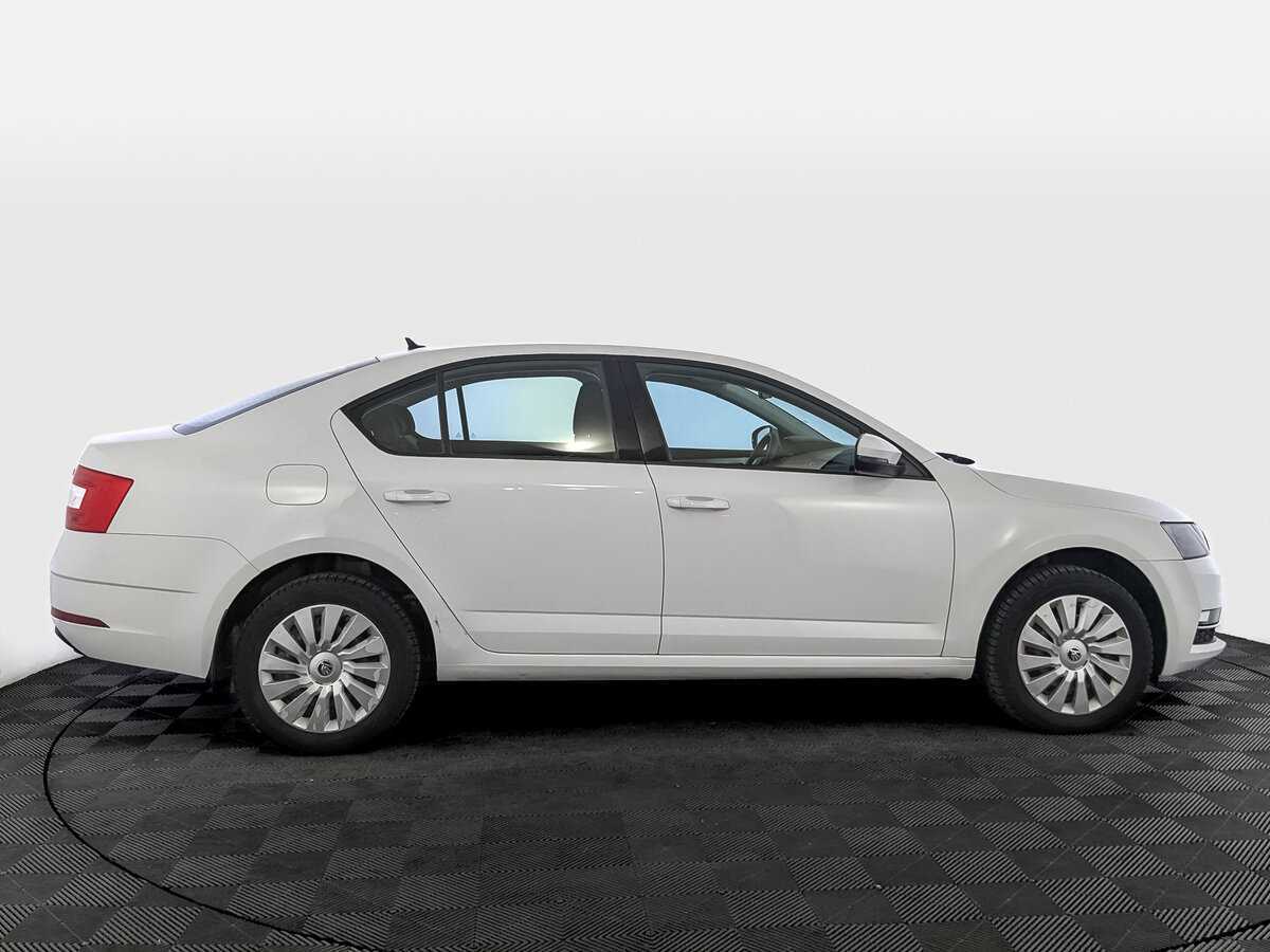 Skoda Octavia, 2019 - фото №4