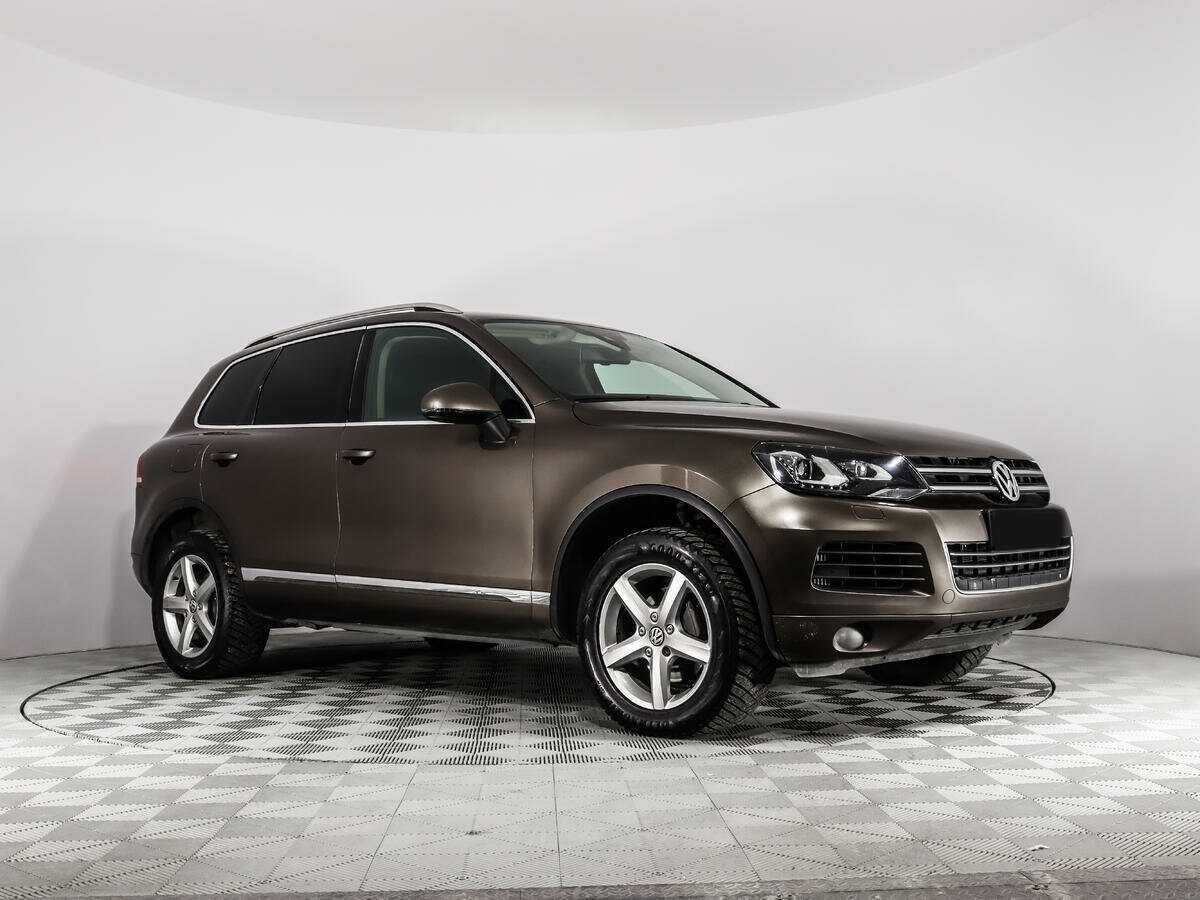 Volkswagen Touareg, 2012 - фото №3