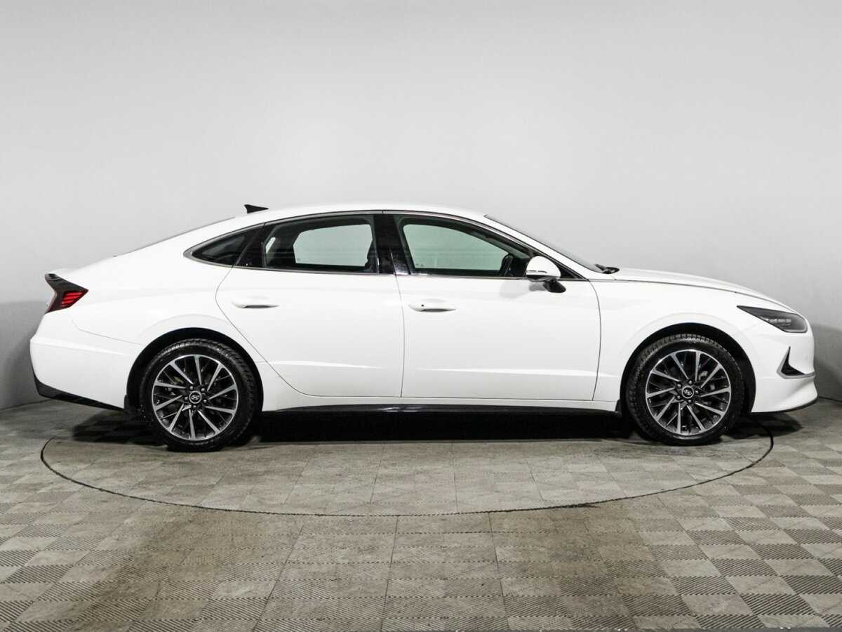 Hyundai Sonata, 2022 - фото №4