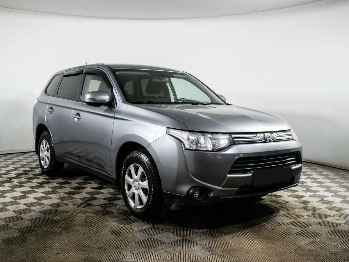 Mitsubishi Outlander, 2012 - фото №3