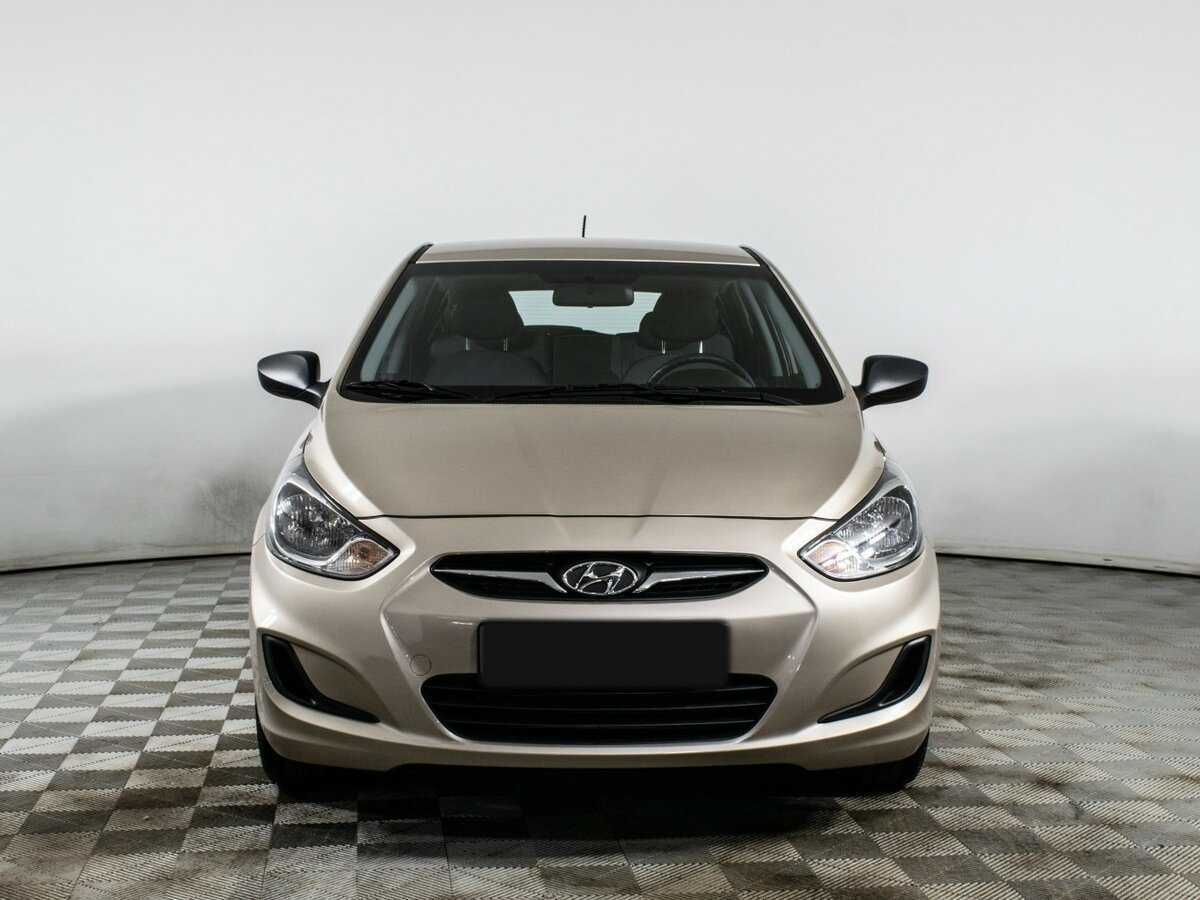 Hyundai Solaris, 2013 - фото №2
