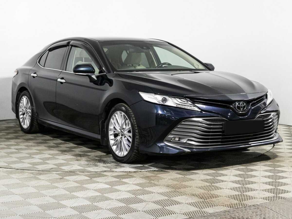 Toyota Camry, 2018 - фото №3
