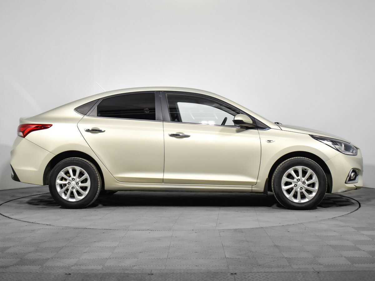 Hyundai Solaris, 2019 - фото №4