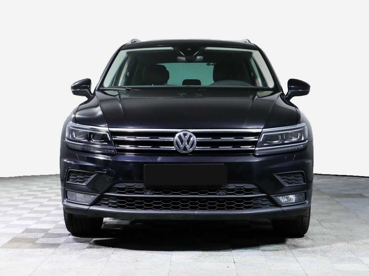 Volkswagen Tiguan, 2020 - фото №2
