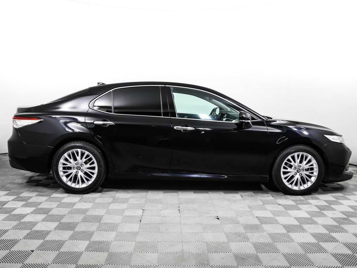 Toyota Camry, 2018 - фото №4
