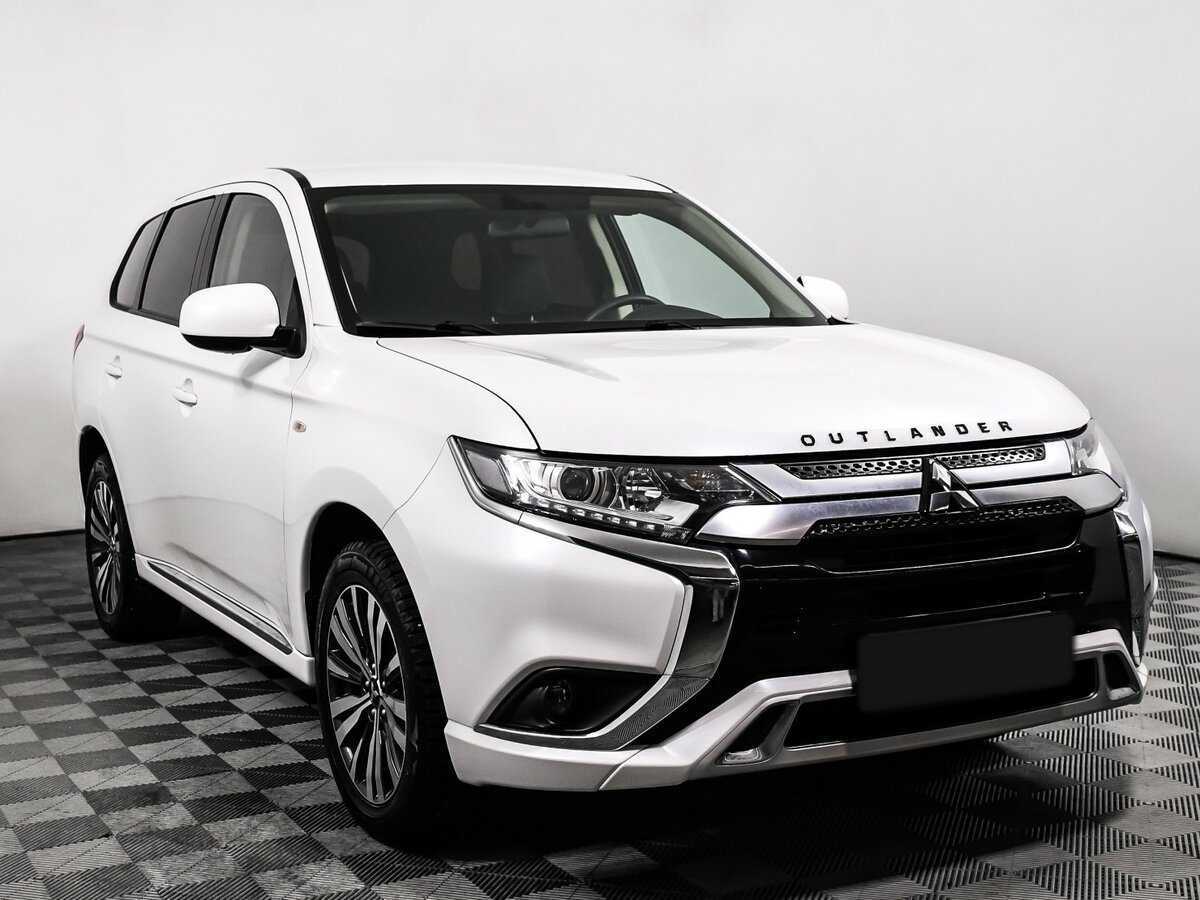 Mitsubishi Outlander, 2022 - фото №3