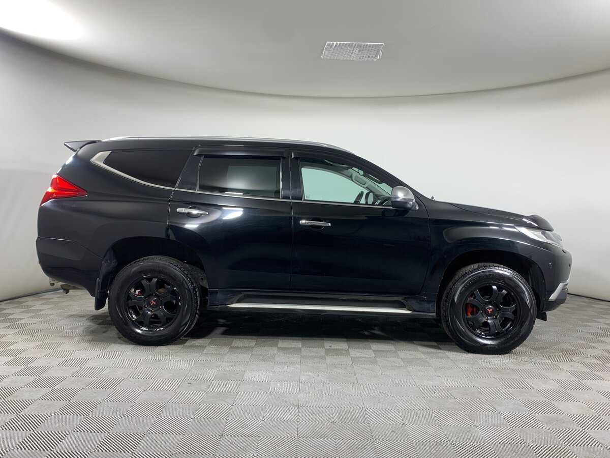 Mitsubishi Pajero Sport, 2017 - фото №4