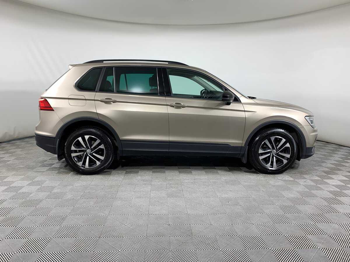 Volkswagen Tiguan, 2019 - фото №4