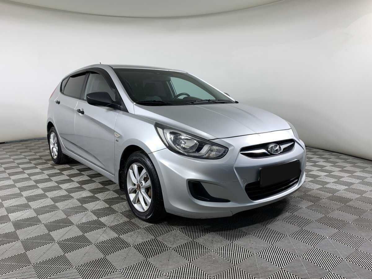 Hyundai Solaris, 2013 - фото №3