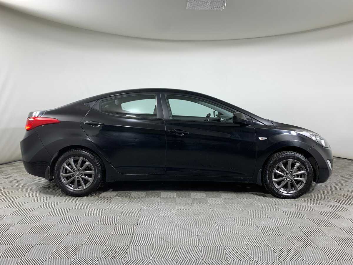 Hyundai Elantra, 2012 - фото №4