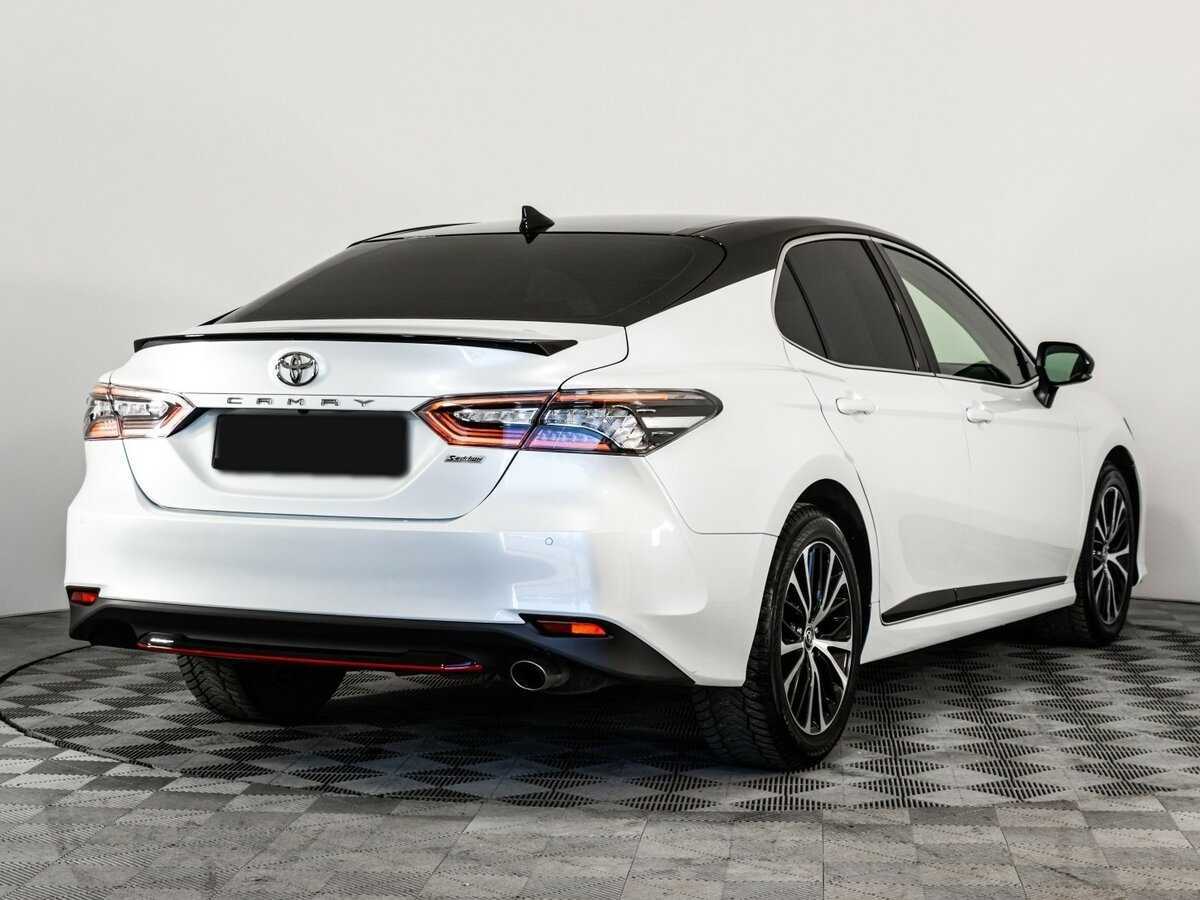 Toyota Camry, 2020 - фото №4