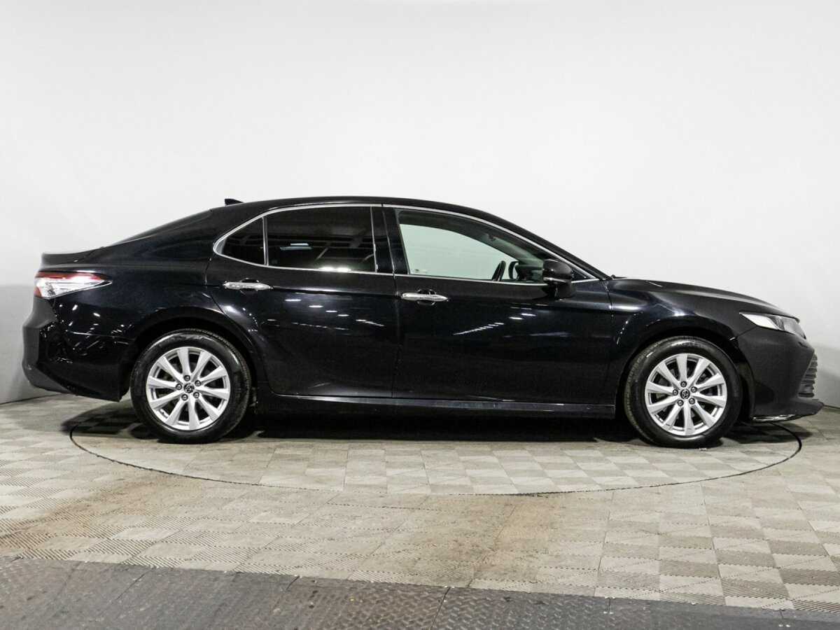 Toyota Camry, 2019 - фото №4