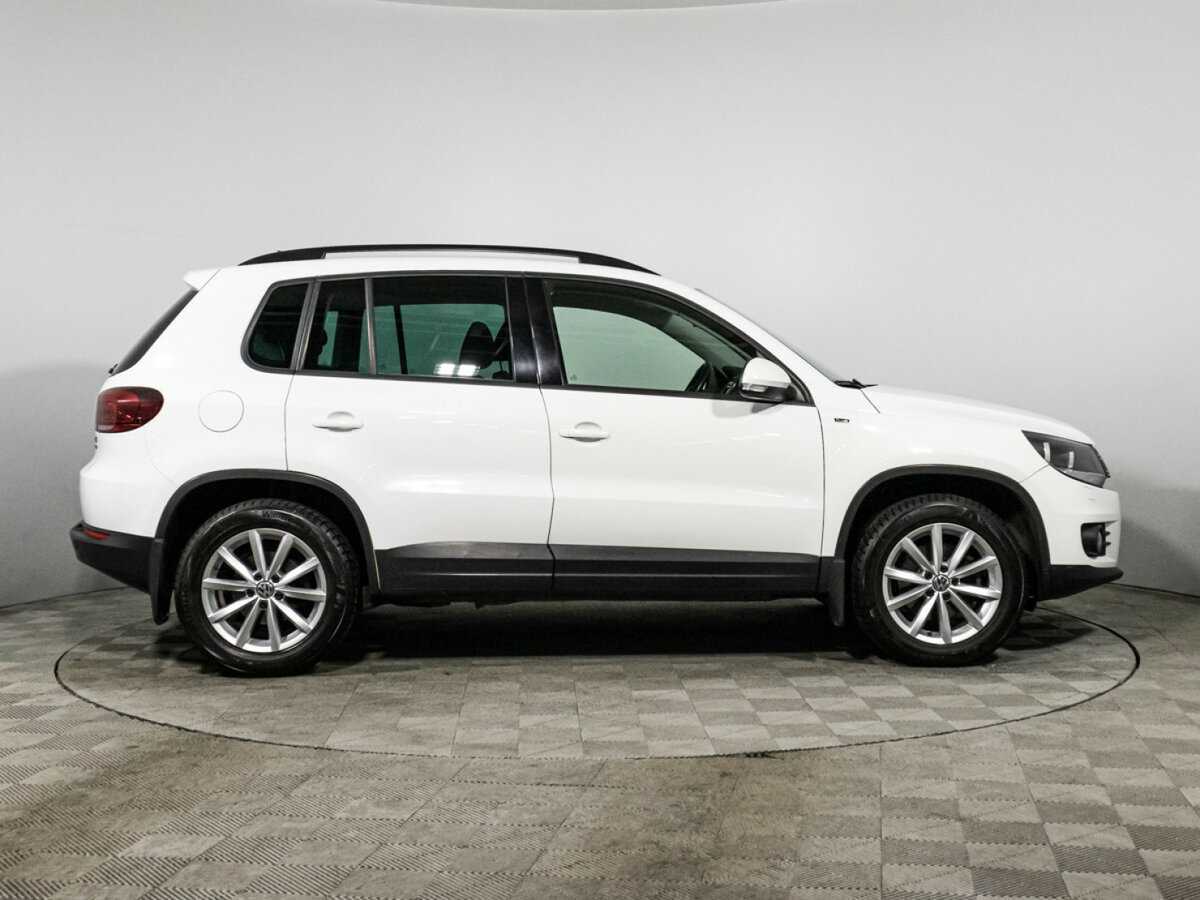 Volkswagen Tiguan, 2015 - фото №4