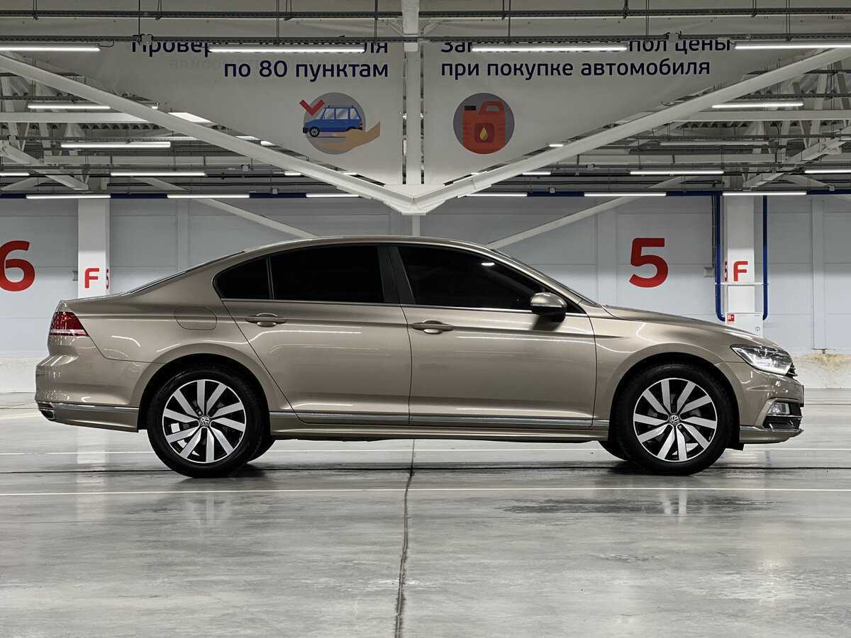 Volkswagen Passat, 2016 - фото №4