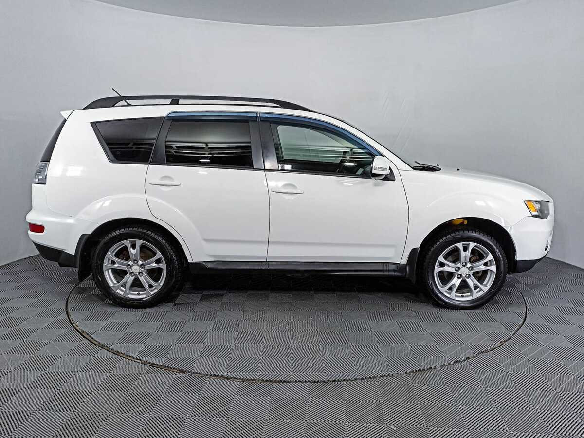 Mitsubishi Outlander, 2012 - фото №4