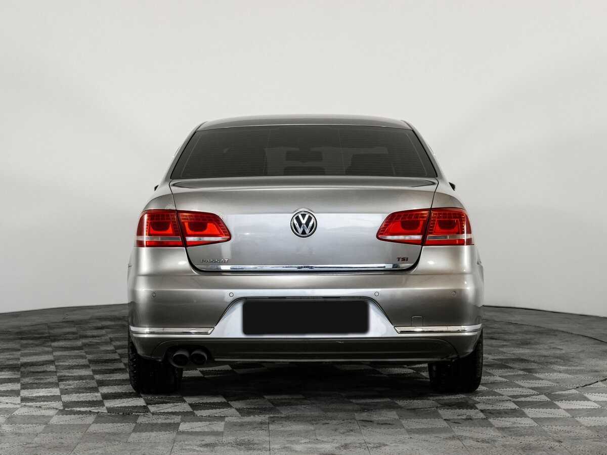 Volkswagen Passat, 2012 - фото №4