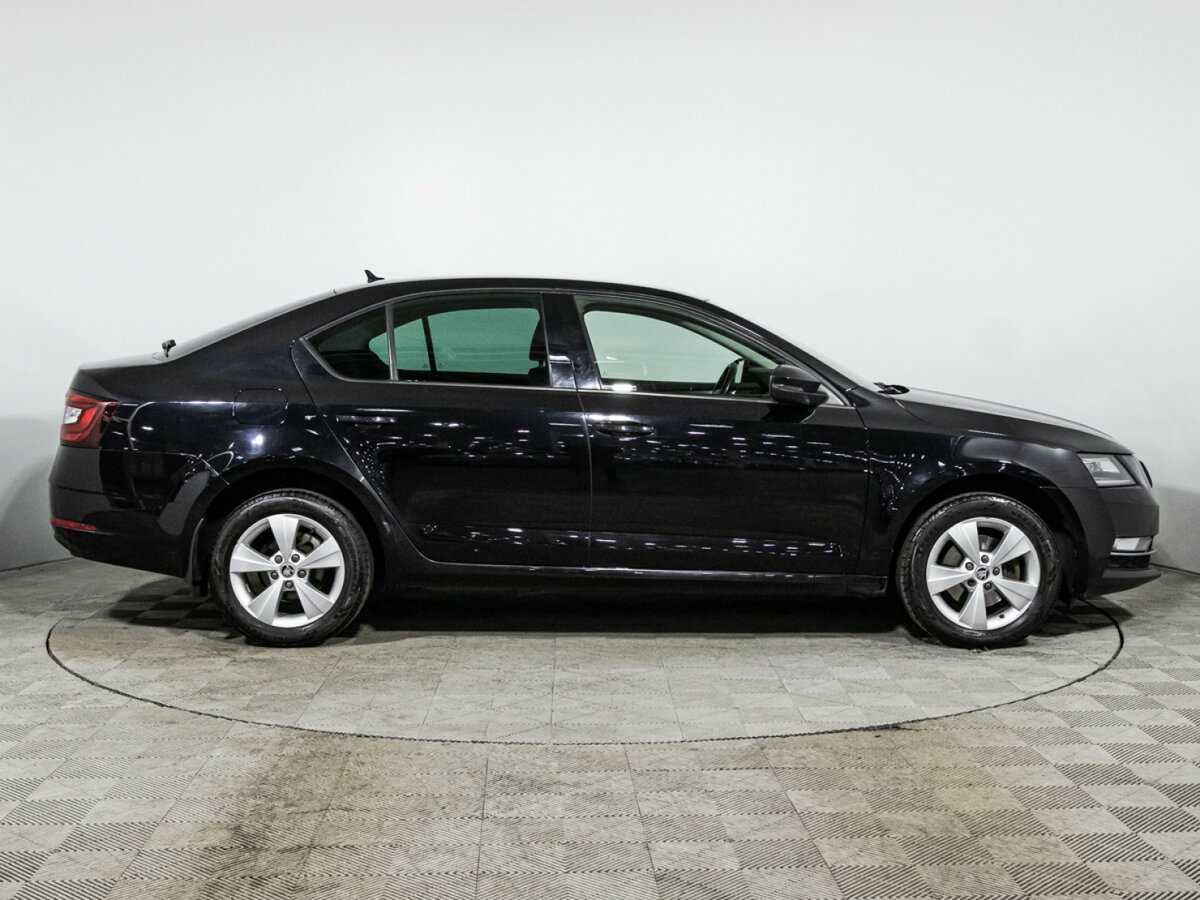 Skoda Octavia, 2018 - фото №4