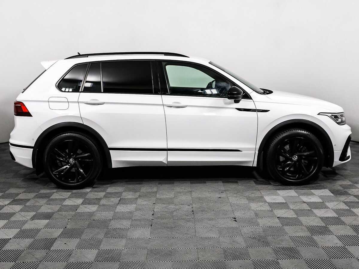 Volkswagen Tiguan, 2020 - фото №4