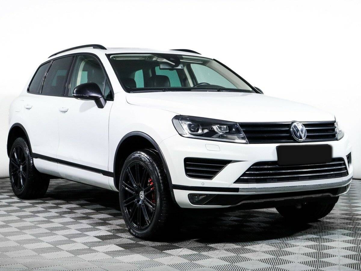 Volkswagen Touareg, 2015 - фото №3
