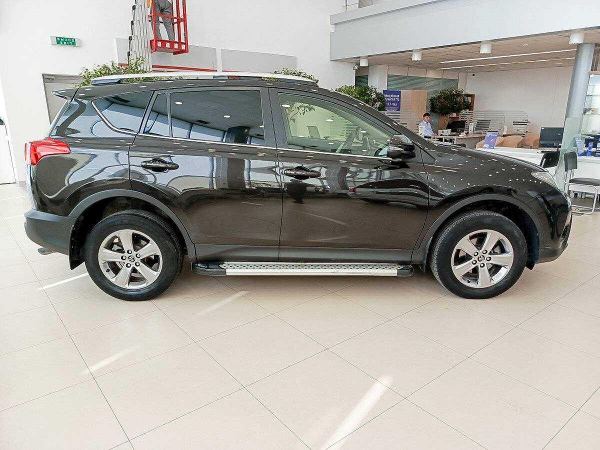 Toyota RAV4, 2015 - фото №4