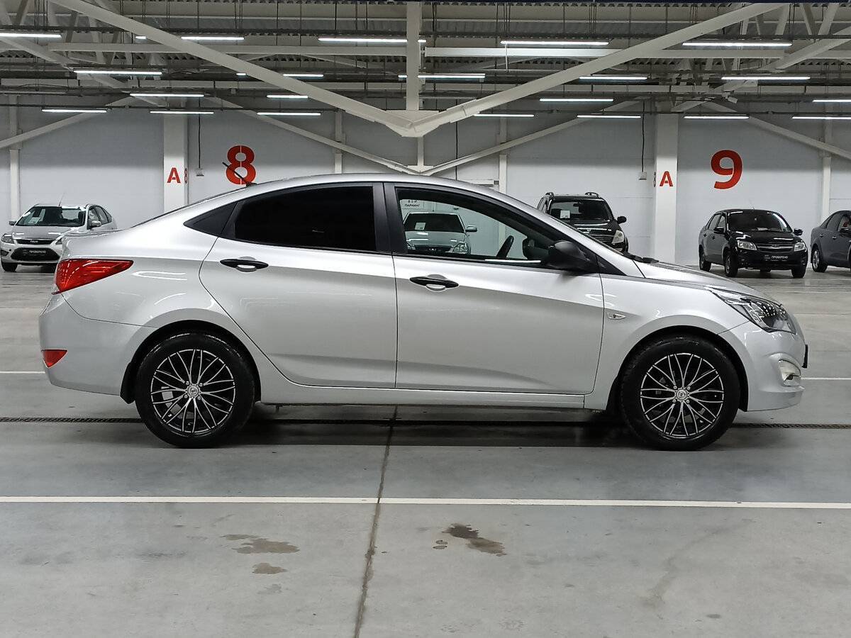 Hyundai Solaris, 2016 - фото №4