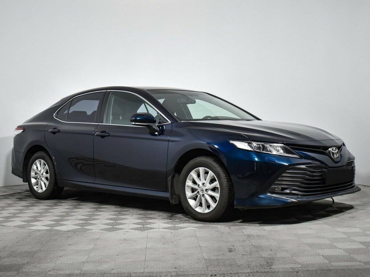 Toyota Camry, 2019 - фото №3