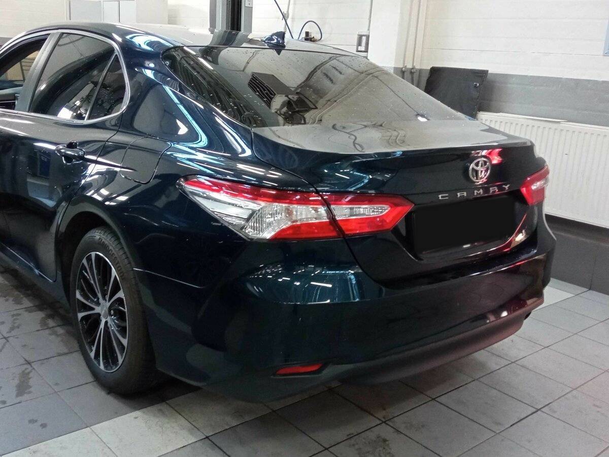 Toyota Camry, 2020 - фото №4