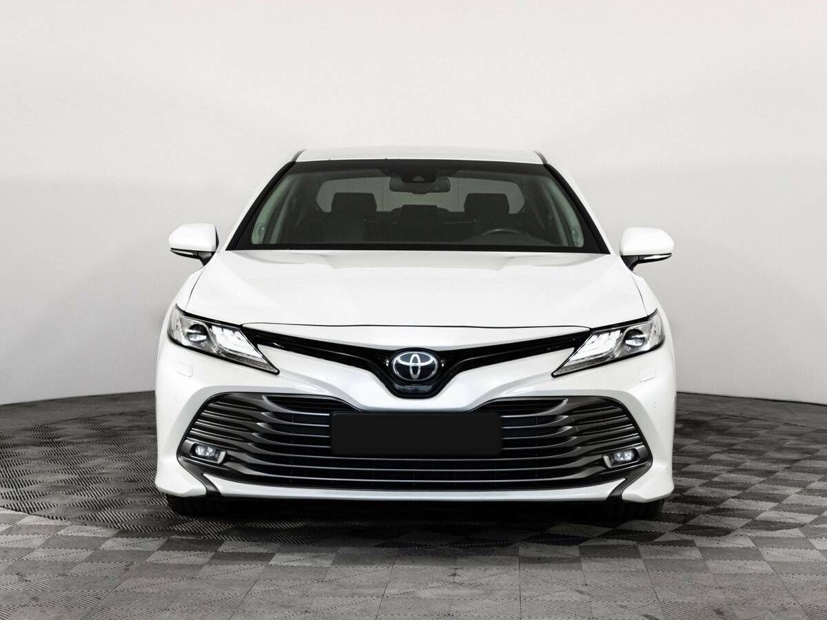 Toyota Camry, 2018 - фото №4