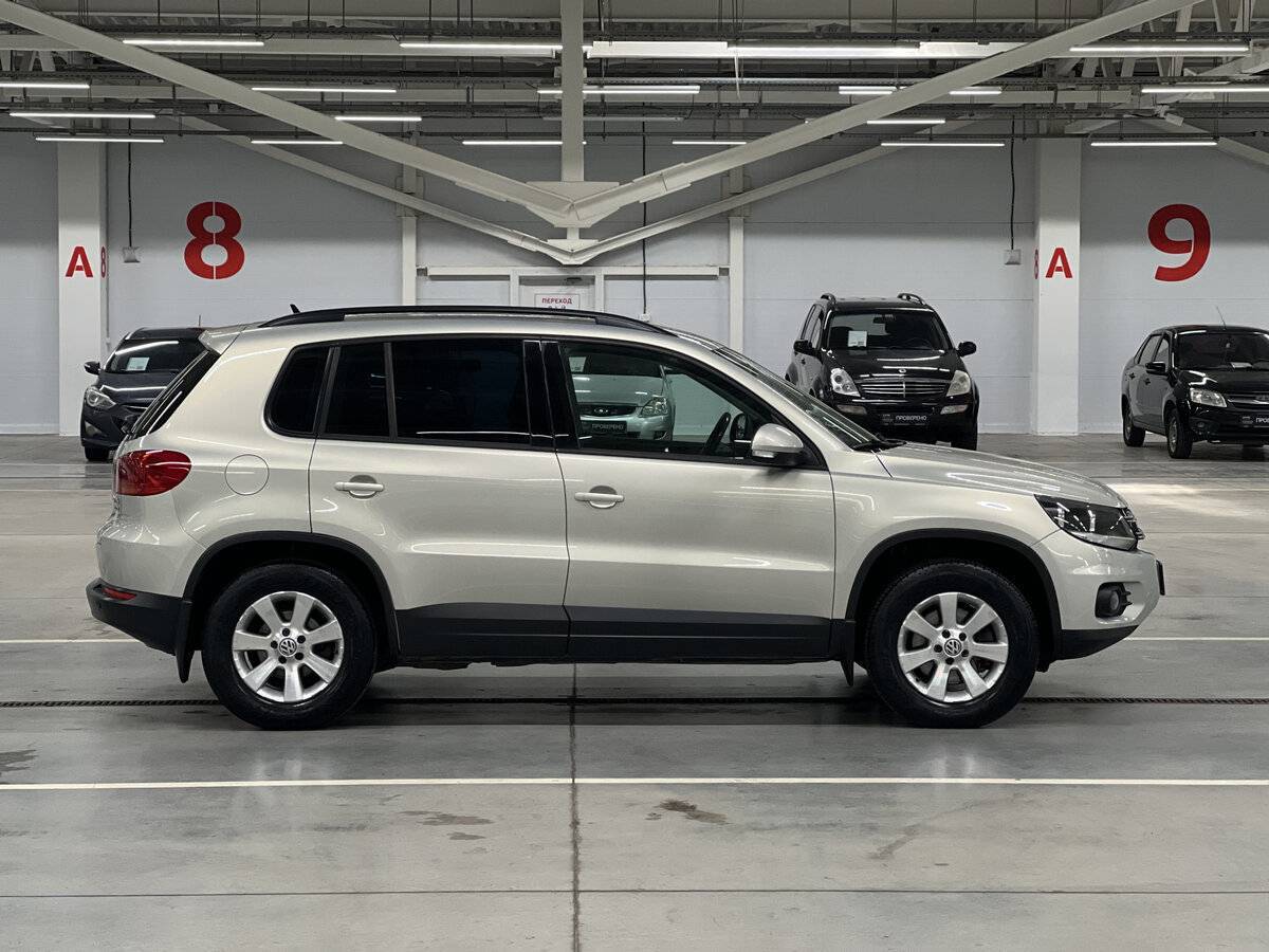 Volkswagen Tiguan, 2012 - фото №4