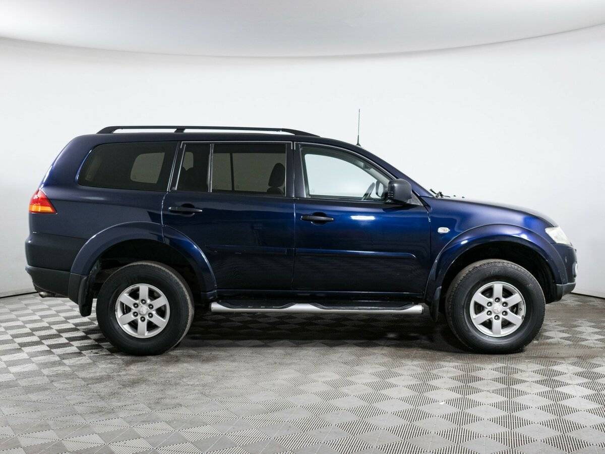 Mitsubishi Pajero Sport, 2012 - фото №4